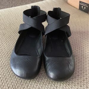 Kenneth Cole Ballet Flats, Size 9